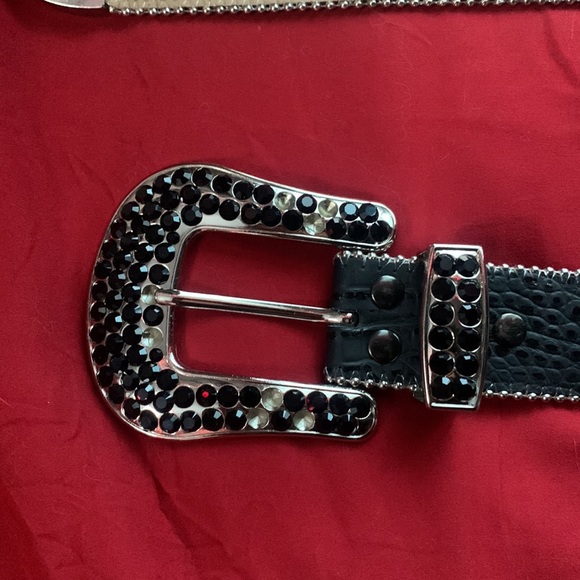 b.b simon black skull fully loaded crystal belt for sale in great condition - Picture 3 of 5
